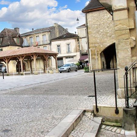 Studio Confortable Pres De Beaumont Du Perigord 60 M² Cheminee Exterior foto